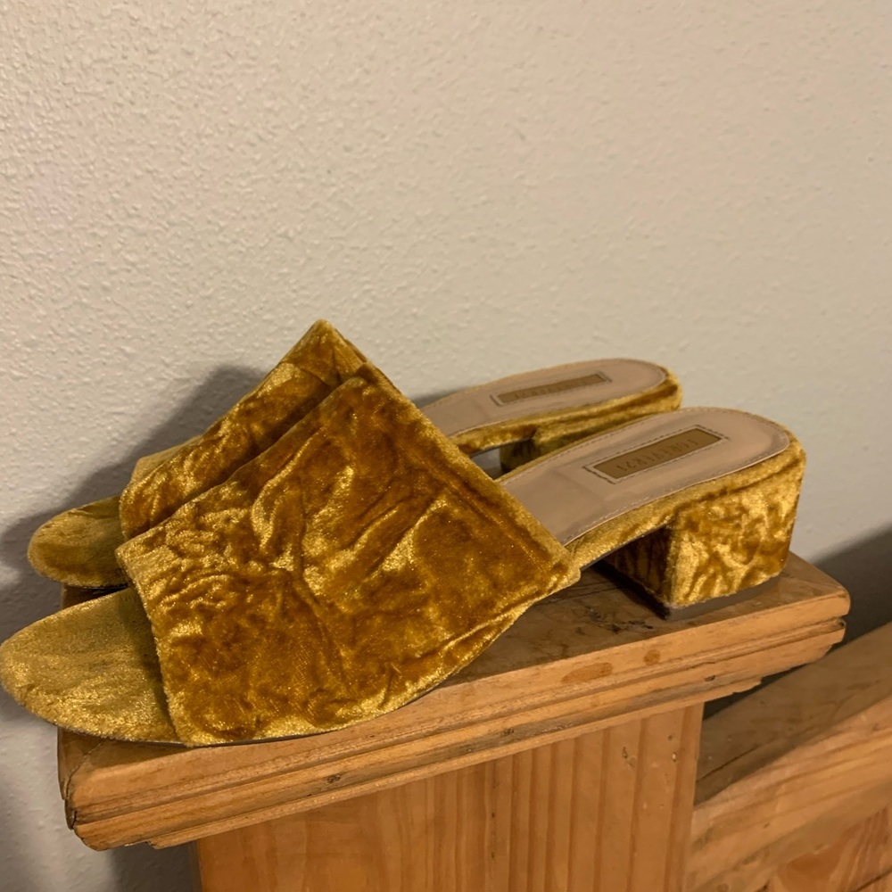 Forever 21 gold velvet wedges